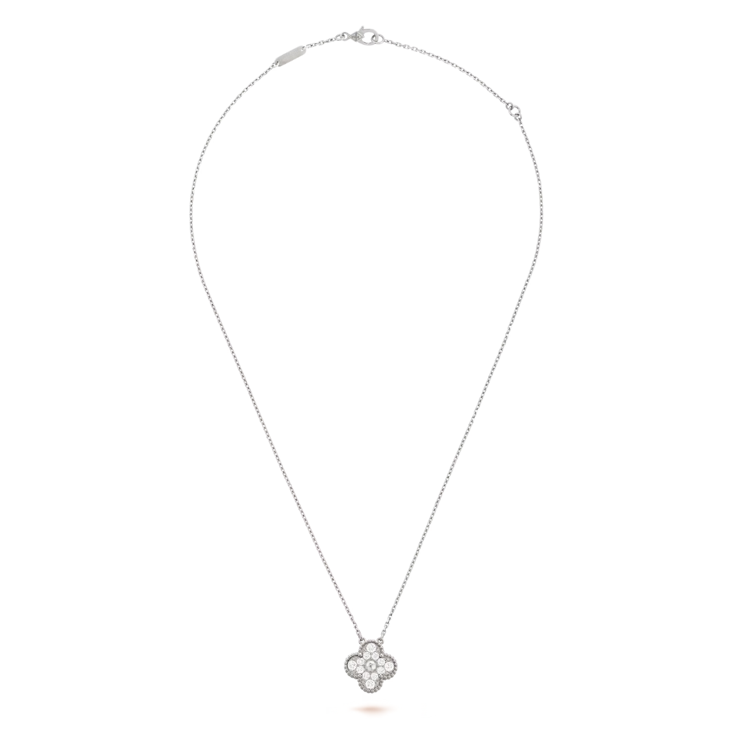 CLOVER | White/Silver Necklace