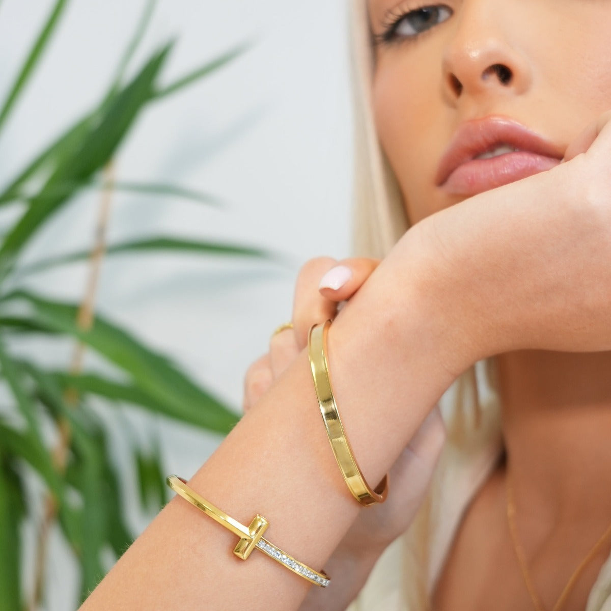 T-Bar Stone Bangle - Gold