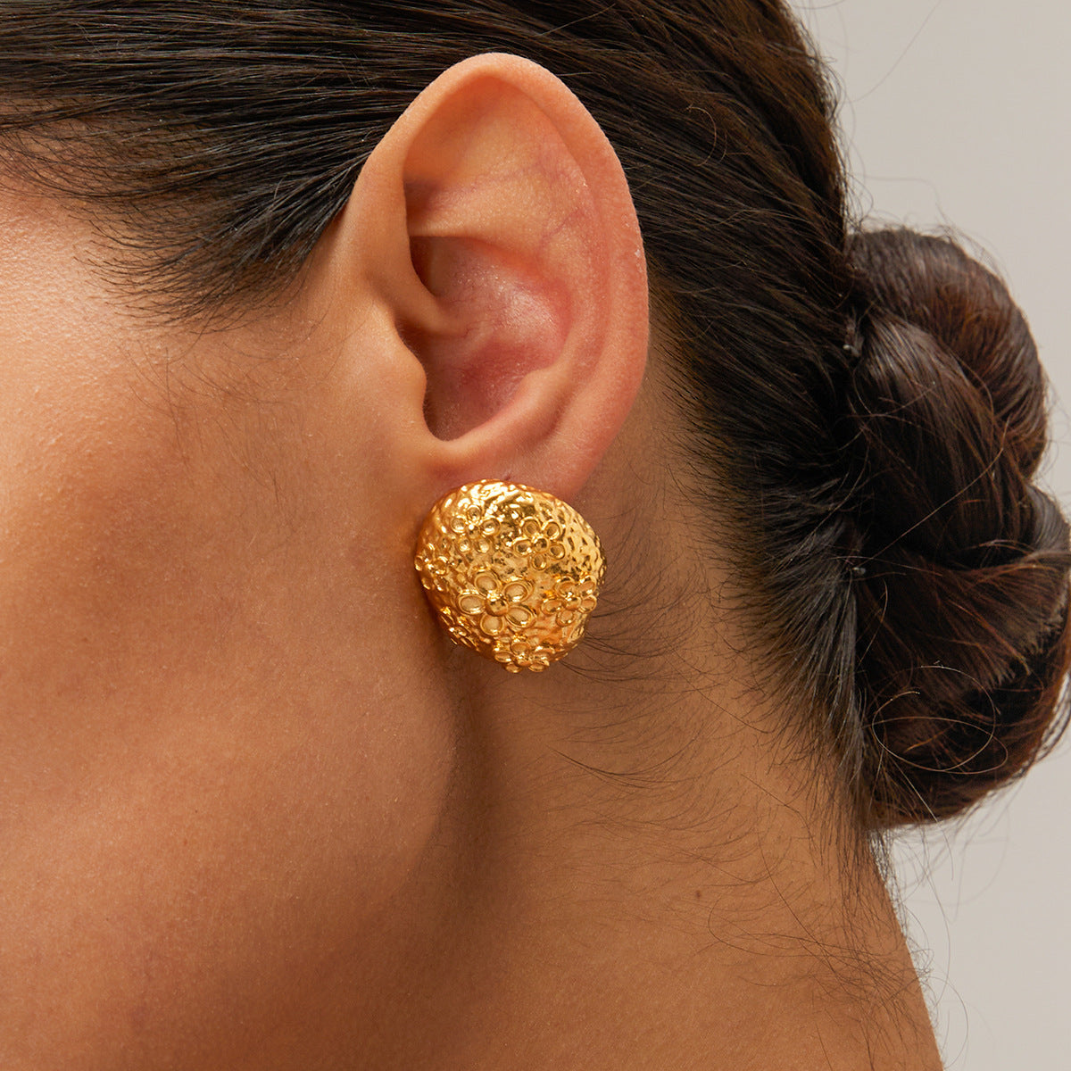 Carina Gold Earrings