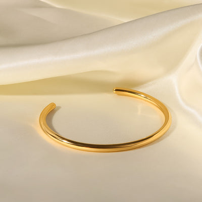 Ara Gold Bangle