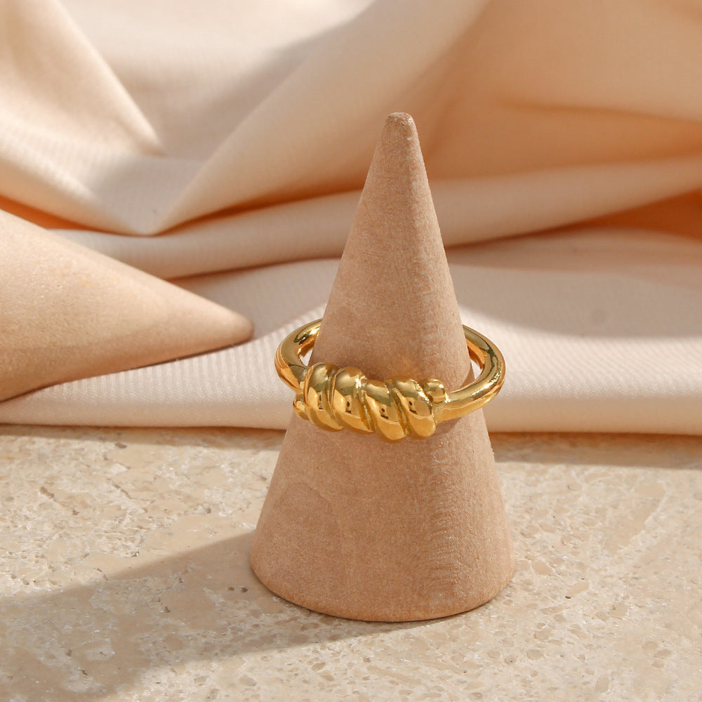 Lacrima Gold Ring