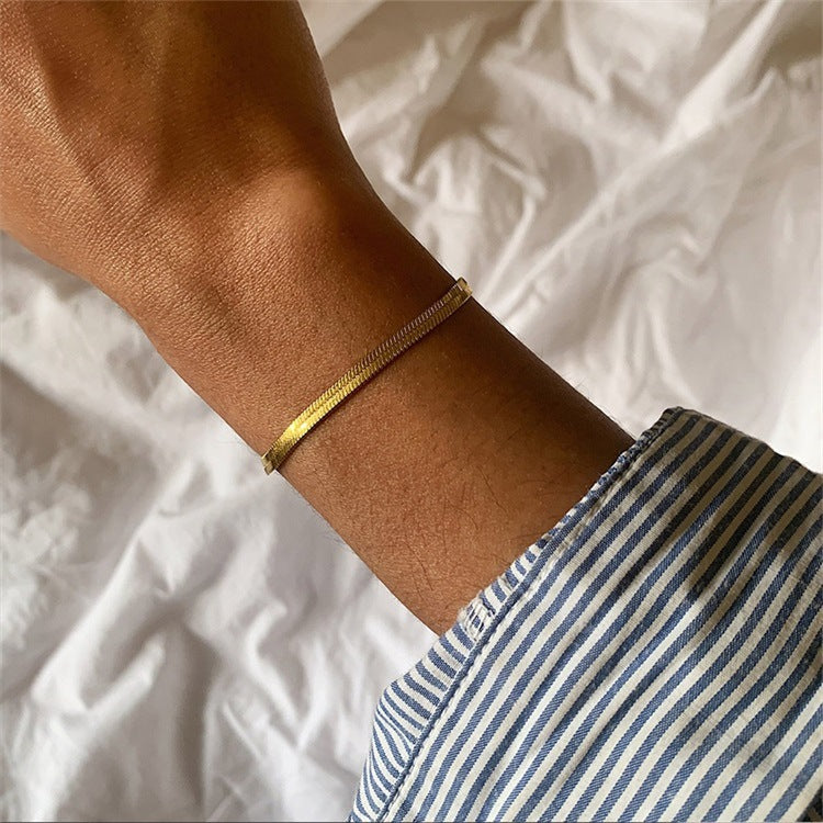 Vida Gold Herringbone Bracelet