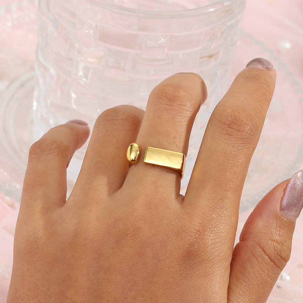 Cadenza Gold Ring