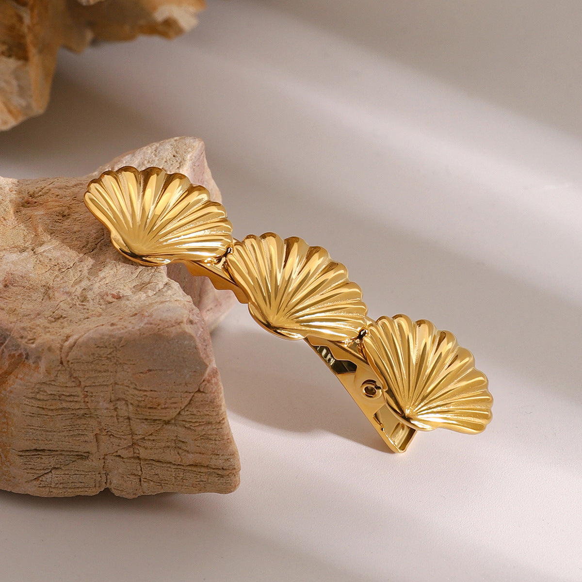 Seashell Serenity Gold Hair Clip