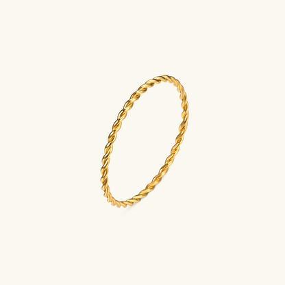 Thin Rope Twist Chain Ring - Gold