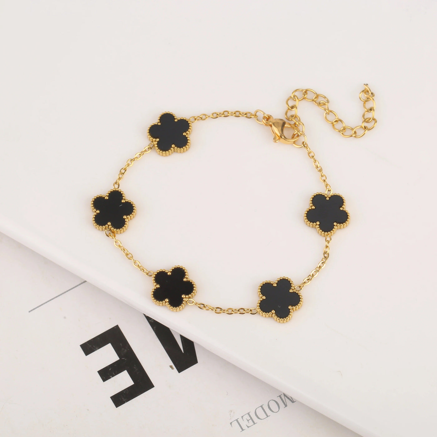 CLOVER | Black/Gold Bracelet